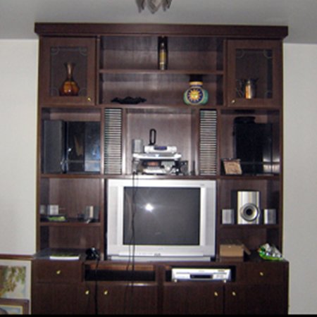 Estante na cor Tabaco