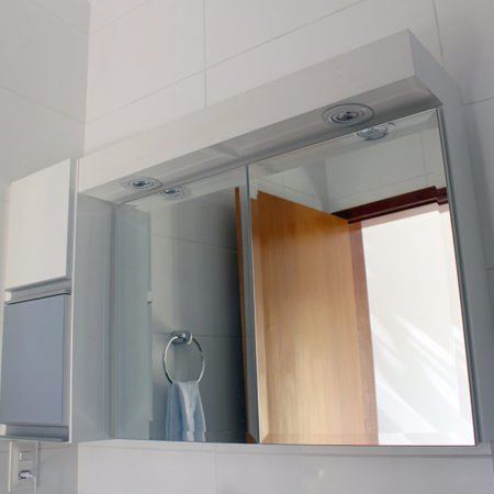 Gabinetes e armarinhos de banheiro maravilhosos